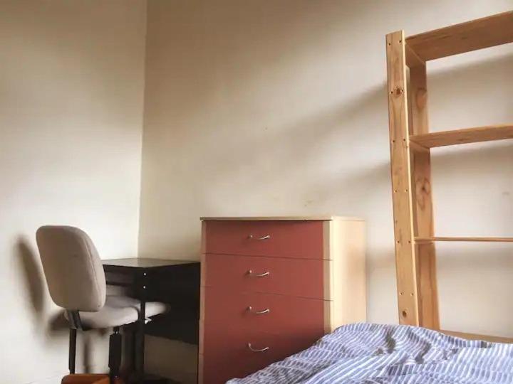 Single Room - Town & University Nearby, 24H Bus, Airport-Linked 曼彻斯特 外观 照片