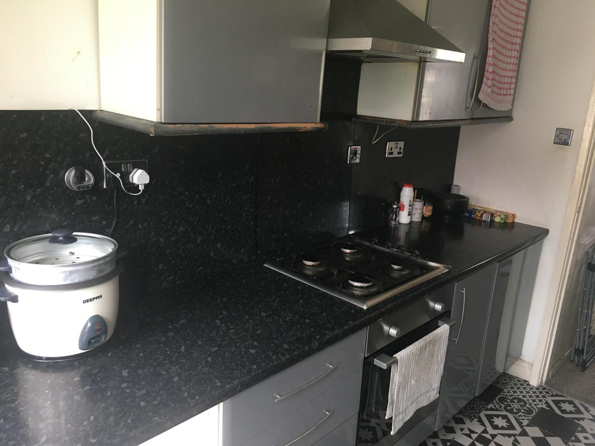 Single Room - Town & University Nearby, 24H Bus, Airport-Linked 曼彻斯特 外观 照片